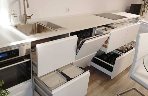 Tirano Apartment | Modern one-bedroom apartment – sleeps 4 – 5 minutes from the Bernina Express.
