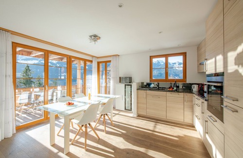 Wengen Apartment | New and stylish Panoramapark Soleil Alpenaster