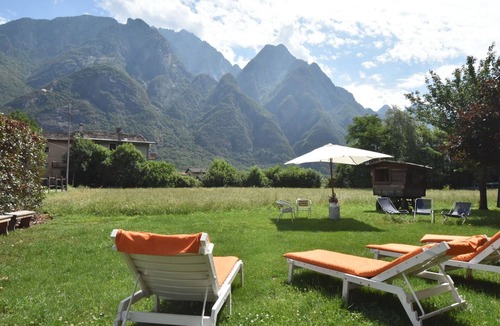 Valtellina Apartment | Nice apartment for 5 guests with A/C, WIFI, TV, patio and pets allowed