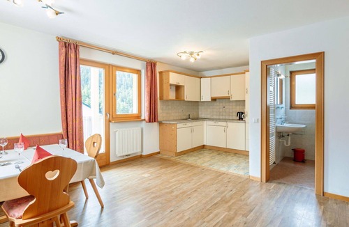 Solda Apartment | Nice apartment for 6 guests with WIFI, TV, terrace, pets allowed and panoramic view