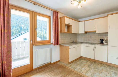 Solda Apartment | Nice apartment for 6 guests with WIFI, TV, terrace, pets allowed and panoramic view