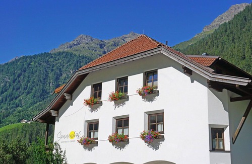 Feichten Apartment | Nice apartment for 4 guests with WIFI, TV, balcony and pets allowed