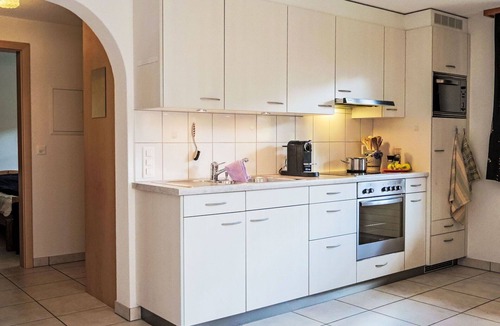 Kandersteg Apartment | Nice apartment for 4 people with WIFI, TV, balcony, pets allowed and panoramic view