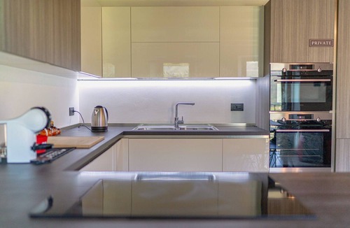 Cino Apartment | Orizzonte Verde - Modern Suite with garden, hot tub and Valtellina views