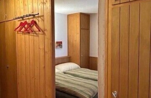 Chandolin Apartment | Outside: 2.5-room apartment, located on the 3rd floor (with elevator) of a building in the center of
