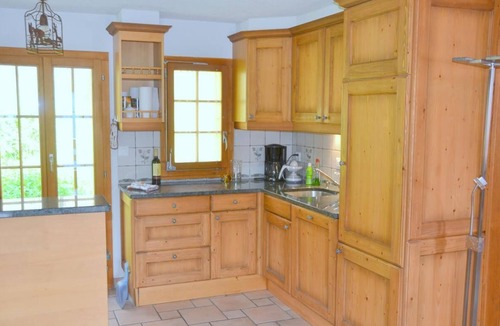 St. Luc Ski Chalet | Outside : flat on the 2 upper floors of a chalet, in the center of the old village, for 6 persons -I
