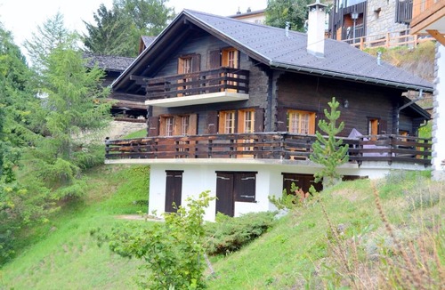 St. Luc Ski Chalet | Outside : flat on the 2 upper floors of a chalet, in the center of the old village, for 6 persons -I