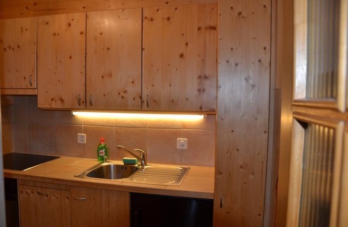 St. Luc Apartment | Outside : on the 3rd floor of a 5-storey building at the entrance to the village, elevator, south-fa