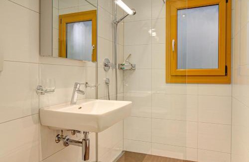 Ravaisch Apartment | Patschei Trid