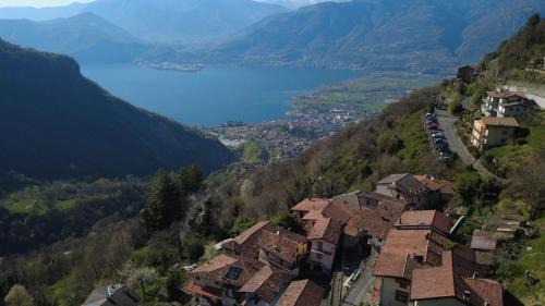Pisogne Apartment | Pisogne Lake Iseo Vintage EBike Apartment Pet Friendly