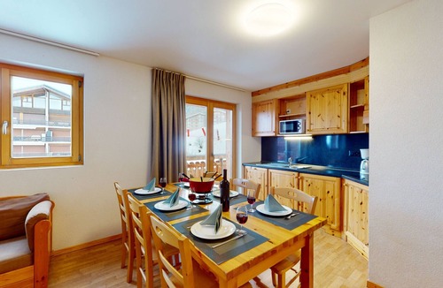Saint-Pierre-de-Clages Apartment | Pracondu 2 308 - OUTDOOR & FUN charming apartment