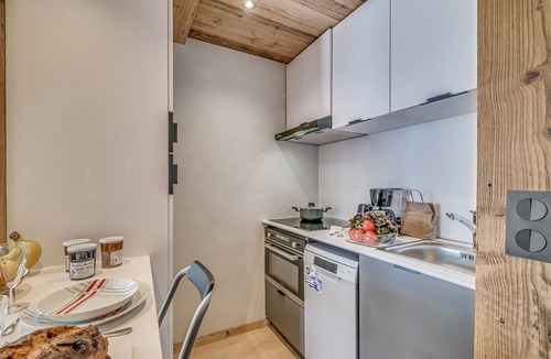 Le Lavachet Apartment | Premium 2-room apartment renovated, cozy, at the foot of the slopes, with wifi