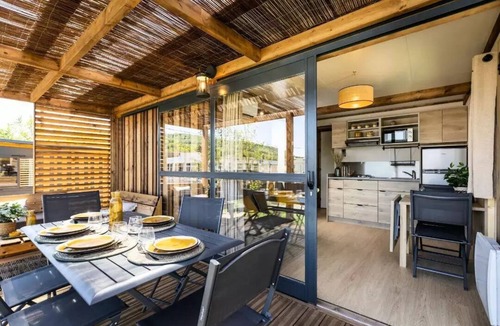 Messery House | Premium 3-Room Chalet for 4–5 People, Air-Conditioned + TV