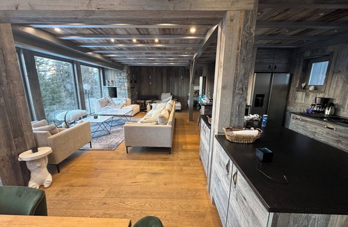 Vallandry Ski Chalet | Prestigious chalet, sleeps 12, sauna, jacuzzi, 100 m from the slopes