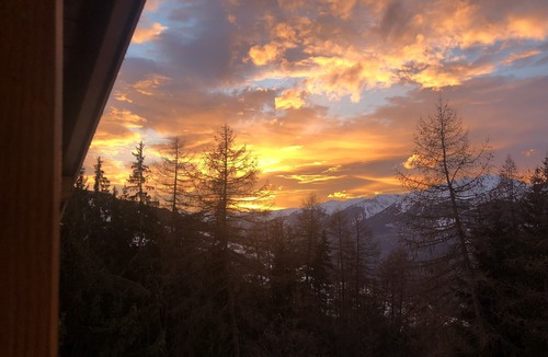 Vallandry Ski Chalet | Prestigious chalet, sleeps 12, sauna, jacuzzi, 100 m from the slopes