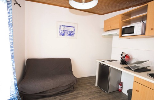 Mireval Apartment | Pretty detached F1 with garden close to the beach