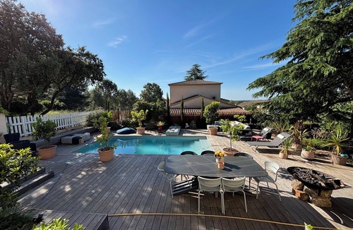 Teyran House | Quiet house near Montpellier in a village on the edge of a forest