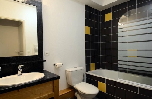 Saint-Sorlin-d'Arves Apartment | Résidence Odalys Les Bergers *** - 4 rooms 9/10 persons