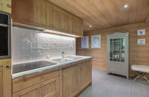Meribel Village Apartment | Renovated 3-bedroom apartment in Méribel, close to slopes