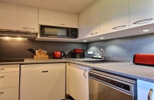 Belle Plagne Apartment | Renovated studio cabin, 4 pers, ski-in/ski-out, Belle Plagne