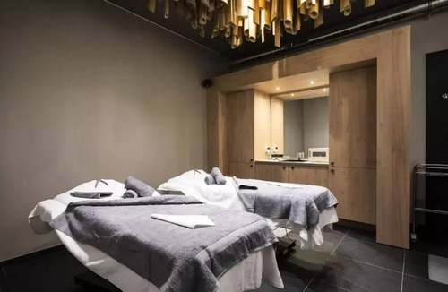 Lanslevillard Apartment | Residence Les Balcons de Val Cenis Village * - 8 Room Apartment 14/16 People Superior