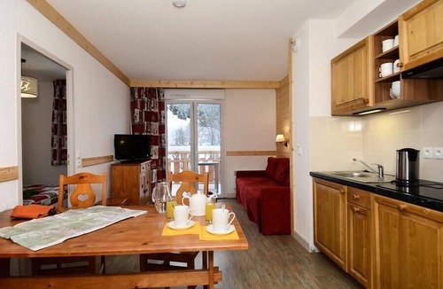 Saint-Sorlin-d'Arves Apartment | Residence Odalys Les Bergers *** - 3 Rooms 6 People