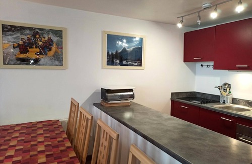 Plan Peisey Apartment | Residence Les Melezes - 4 Rooms for 10 People