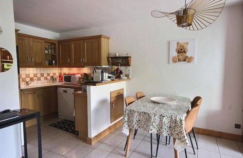 Bourg-Saint-Maurice Apartment | Resort center, 1st floor, balcony, tv, 48m², Les Arcs
