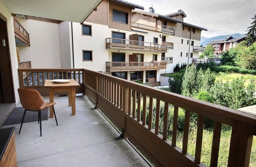 Bourg-Saint-Maurice Apartment | Resort center, 1st floor, balcony, tv, 48m², Les Arcs