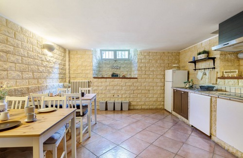 Como Apartment | Room 3 with Wi-Fi in Como