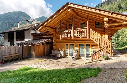Cogolo Apartment | Room 'Cazzuffi Rododendro' with Mountain View, Private Terrace and Wi-Fi
