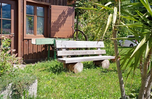 Sant'Orsola Terme Apartment | Room 'La Gemma-stanza Dell'acqua' with Mountain View, Shared Garden and Wi-Fi