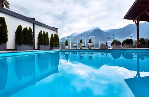 Marlengo Apartment | Room 'Pazeider Suite Meranblick 307' with Mountain View, Wi-Fi and Air Conditioning