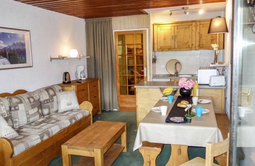 Val-Thorens Apartment | Sérac V7 by Interhome
