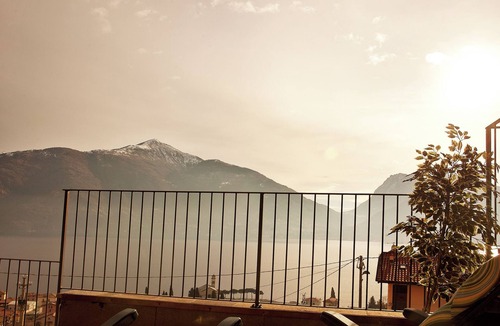 San Siro Apartment | San Siro Residence – Lake View Home With Pool by Italian Apartments.