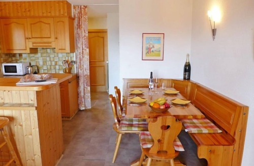 Villars-sur-Ollon Apartment | Sapin Bleu 5 by Interhome