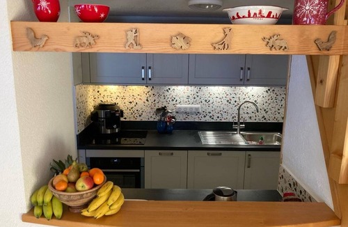 Les Gets Apartment | Ski-In/Ski-Out Duplex, 6 Guests, Scenic Views, WiFi, Sheets/Towels Incl. in Winter