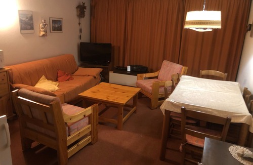 Vex Apartment | Ski in, ski out, from the bed onto the board. Living right in the ski area at 2000m