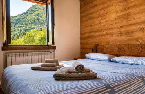 Valtellina House | SkyWood Chalet, Panoramic Mountain and Lake Views
