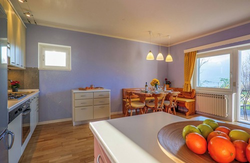 Colico Piano Apartment | Sole 4 Garden Holiday Apartment with Pool