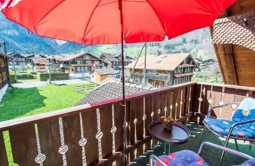 Lungern Apartment | Sonnige Dachwohnung im schönen Lungern by Interhome