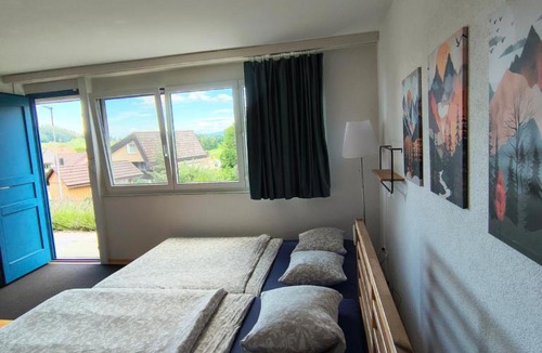 Reute Apartment | Sonniges Studio mit Aussicht