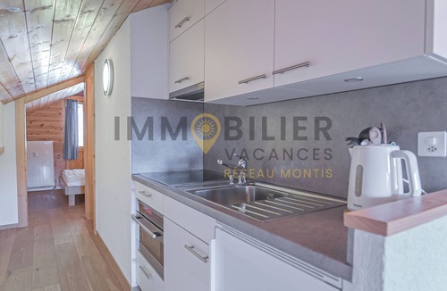 Chandolin Apartment | Spacieux et confortable 2.5 pièces avec mezzanine, rénové. Idéal pour 2 (à 4) personnes. Situé au 3è