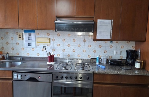 Greco Apartment | Spacious 3BR for 6 - Open Views, Easy Access to City Center - Families and Work