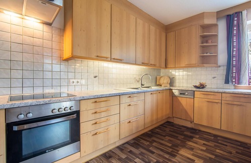 Tobadill Apartment | Spacious apartment on the edge of the forest