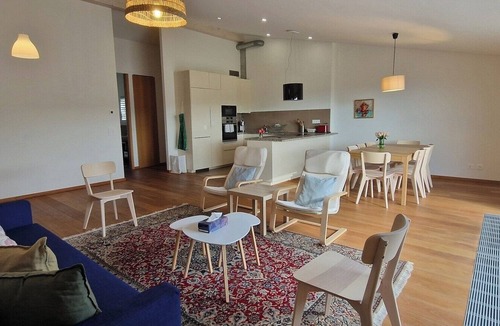 Gurmels Apartment | Spacious, comfortable, 4 bedroom attic