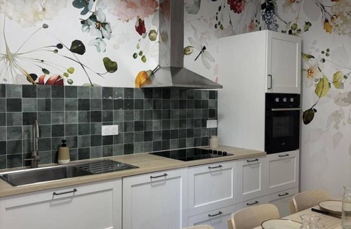 Chantelle Apartment | Spacious gîte in Chantelle, pets allowed