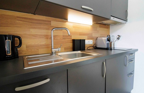 Prutz Apartment | Studio 4 in Haus Rose: Cozy and pet-friendly.