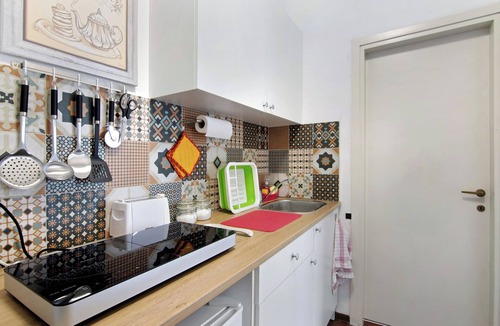 Valtellina Apartment | Studio Apartment 'Casa Vacanze La Begonia' with Mountain View, Private Garden and Wi-Fi