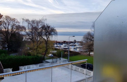 Evian-les-Bains Apartment | Studio Apartment 'Moderne Évian, Lac Et Therme' with Lake View, Balcony and Wi-Fi